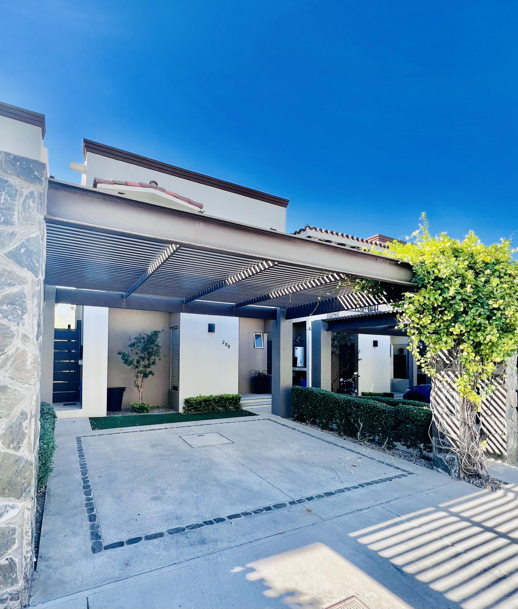 Cabo Luxury Magisterial Located in a residential area with excellent appreciation and high rental demand, this duplex is an outstanding opportunity for investors or buyers looking to build equity through light renovations. Both apartments are included in the sale as one deeded property. The neighborhood continues to grow in popularity due to its strategic location and accessibility, making this property an attractive option for rental income or long-term investment. Ubicado en una zona residencial de excelente plusvalía y alta demanda de rentas, este dúplex representa una magnífica oportunidad para inversionistas o compradores interesados en generar patrimonio mediante remodelaciones ligeras. Ambos departamentos están incluidos en la venta como una sola propiedad escriturada. La colonia continúa aumentando su popularidad gracias a su ubicación estratégica y accesibilidad, convirtiendo esta propiedad en una excelente opción para generar ingresos por renta o inversión a largo plazo. for sale