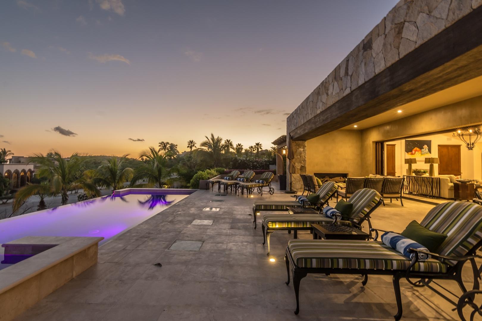 Cabo Luxury Pedregal Heights Villa Aurora is a quiet exploration of proportion, light, and horizon. Perched in Pedregal Heights at the highest point of in all of Los Cabos, the terrain opens to sweeping for sale