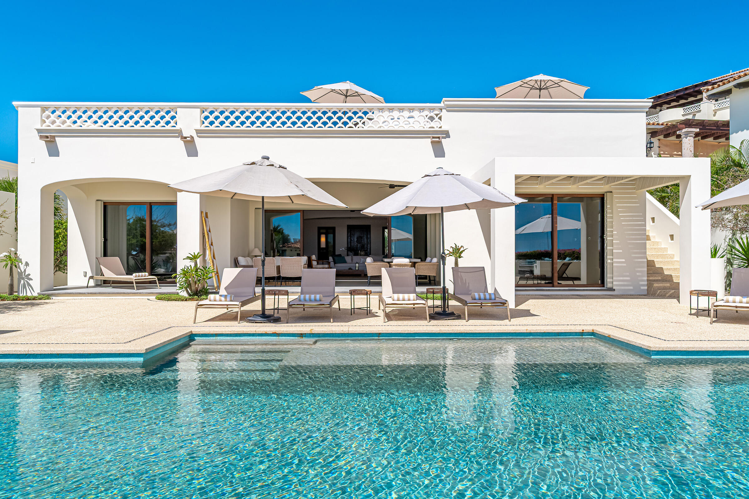 Cabo Luxury Rolling Hills **Casa Canuck** is a custom residence located at the highest point of **Rolling Hills, Pacific, Los Cabos**, offering exceptional privacy and **360-degree panoramic for sale