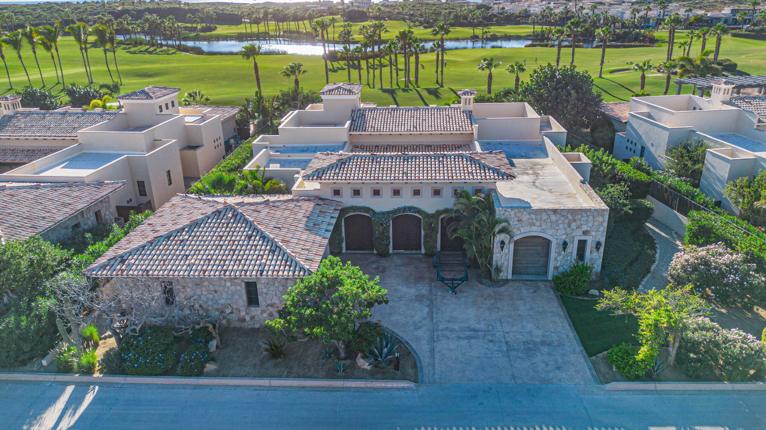 Cabo Luxury Oceano Baja Discover Casa Oceano, a stunning single-story fairway home in one of Los Cabos' most coveted communities. Prime location with for sale