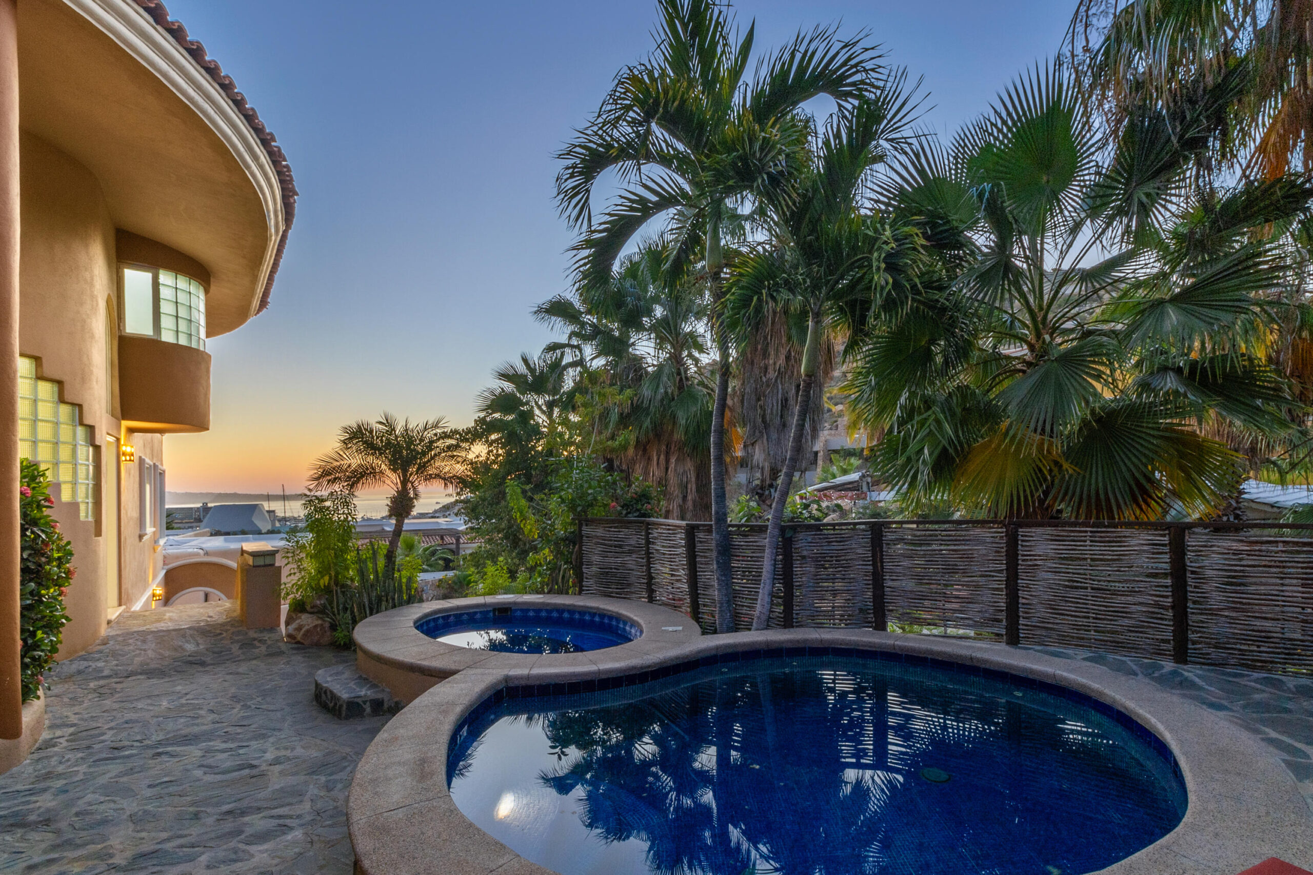 Cabo Luxury Pedregal Csl Welcome to your cozy piece of paradise in the heart of Pedregal! This lovely 4-bedroom, 3-bathroom home is full of classic Mexican charm. Beautifully maintained, the house has a warm, cheerful energy that makes you feel right at home the moment you walk through the door.Enjoy relaxing afternoons and stunning Marina for sale