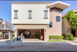 Cabo Luxury Cabo Del Mar Ecopark This modern-designed home stands out for its spacious areas, excellent layout, and full equipment, positioning itself as one of the most complete properties currently available within the development.The property combines functionality, comfort, and private outdoor spaces, making it ideal for those seeking a comfortable residence or an investment in a constantly growing area of Cabo San Lucas. – 68 C isla del Carmen 68, Cabo Corridor, BS