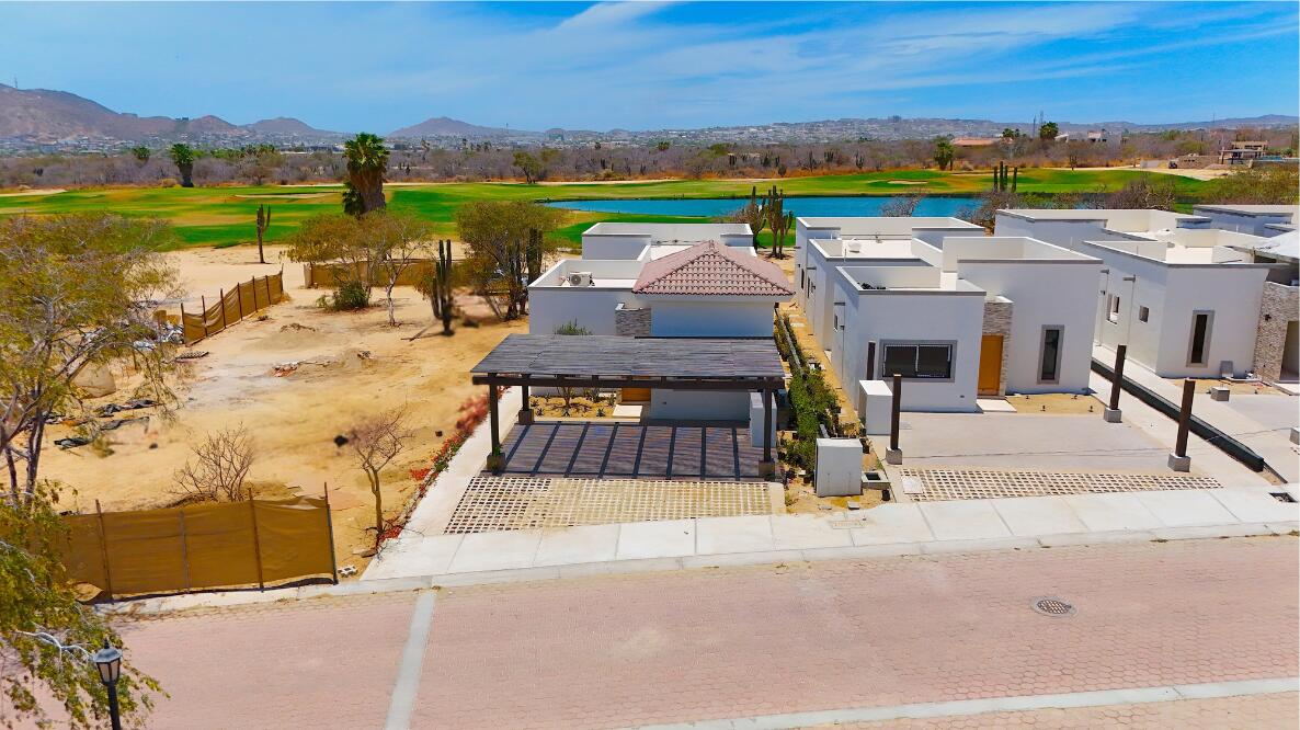 Cabo Luxury The Canyon Entre Piedras Welcome to The Canyon, San José del Cabo's only fully accessible master-planned community. This enclave of 39 Artigas-designed 4-bedroom homes offers three layout options, central air, four full baths, two-car carport, rooftop terrace with ocean for sale