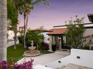 Cabo Luxury Pedregal Heights Villa Aurora is a quiet exploration of proportion, light, and horizon. Perched in Pedregal Heights at the highest point of in all of Los Cabos, the terrain opens to sweeping – 99 Padre Salvatierra, San Jose del Cabo, BS
