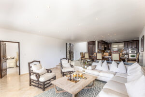 Cabo Luxury Residencial La Jolla Casa Tigre is located in La Jolla, a well-positioned community offering convenient access to San José del Cabo and the corridor. This house has ocean – C5 1 C Esq Frailes y Poste, San Jose del Cabo, BS