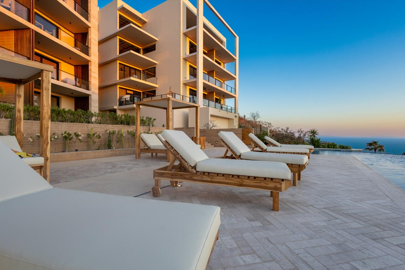 Cabo Luxury Cabo Peninsula Residences ONWER FINANCING AVAILABLE and authorized access to Quivira. Discover a turnkey condominium in the exclusive Sunset area at Cabo Peninsula 102A, where elegance meets tranquility. Boasting 170.14 m² of construction and 146.54 m² of interior space, this contemporary property features 2 bedrooms, 2 full baths, a fully equipped kitchen, and a private terrace offering breathtaking for sale