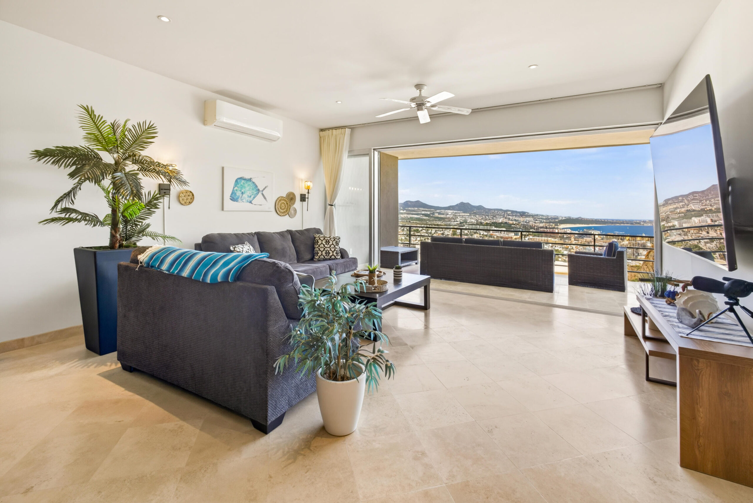 Cabo Luxury The O Pedregal The O Pedregal | Luxury Condos in Cabo San LucasBoutique development of only 19 condominiums located in Pedregal, the most prestigious community in Los Cabos, just minutes from the marina and El Arco. Residences feature 2 bedrooms, 2.5 bathrooms, and a private terrace, with ocean and city for sale