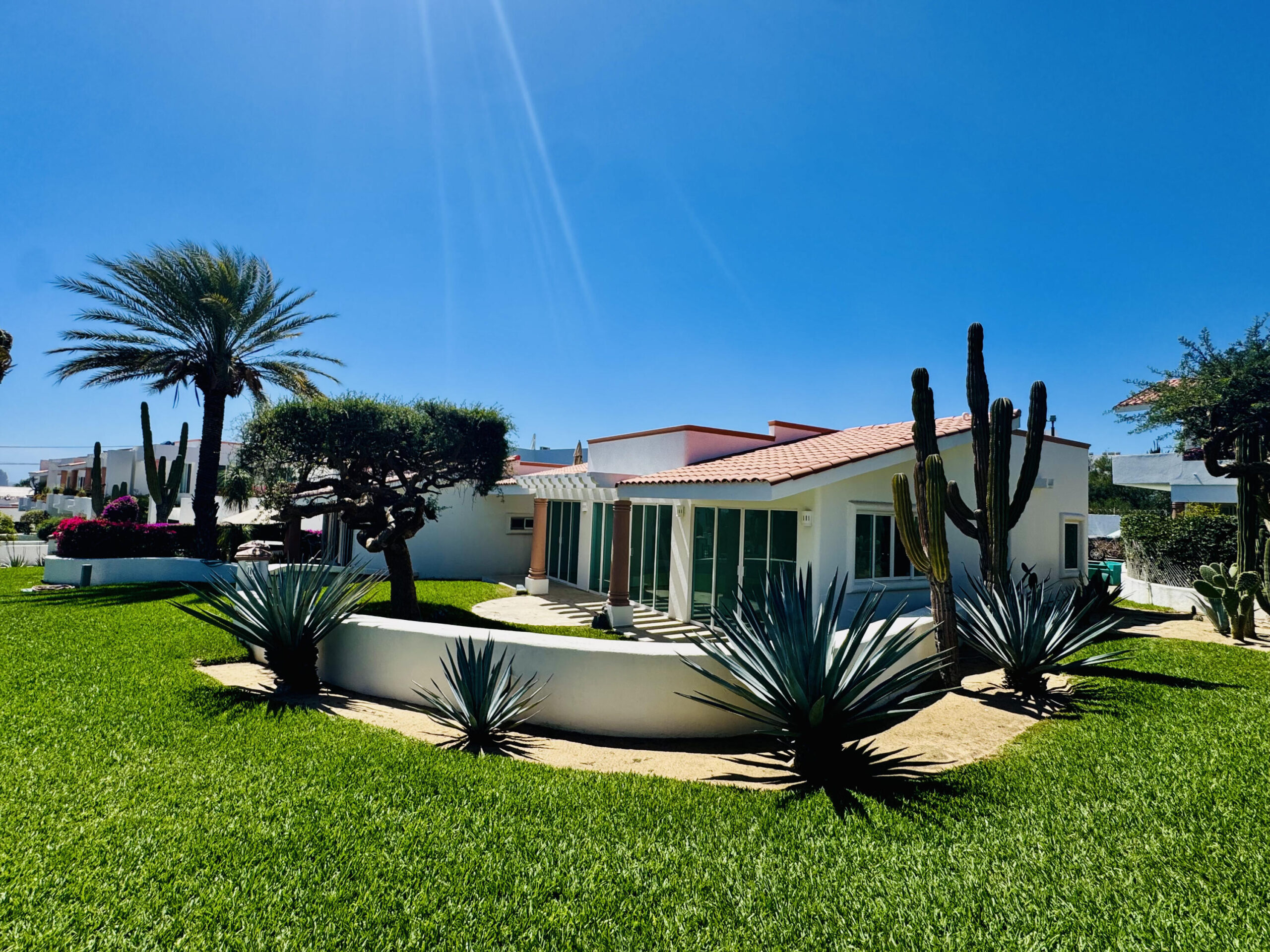 Cabo Luxury Camino Del Mar A unique opportunity to acquire a furnished home with 3 bedrooms, 2 and a ½ baths, 2 car garage, patio, and a rooftop with ocean, mountain and golf course for sale