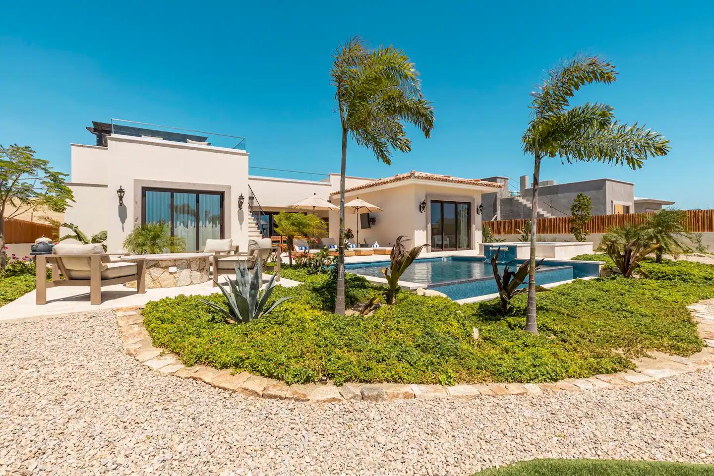 Cabo Luxury La Noria Set in La Noria, one of the most sought-after neighborhoods in San José del Cabo. Privacy, ocean for sale