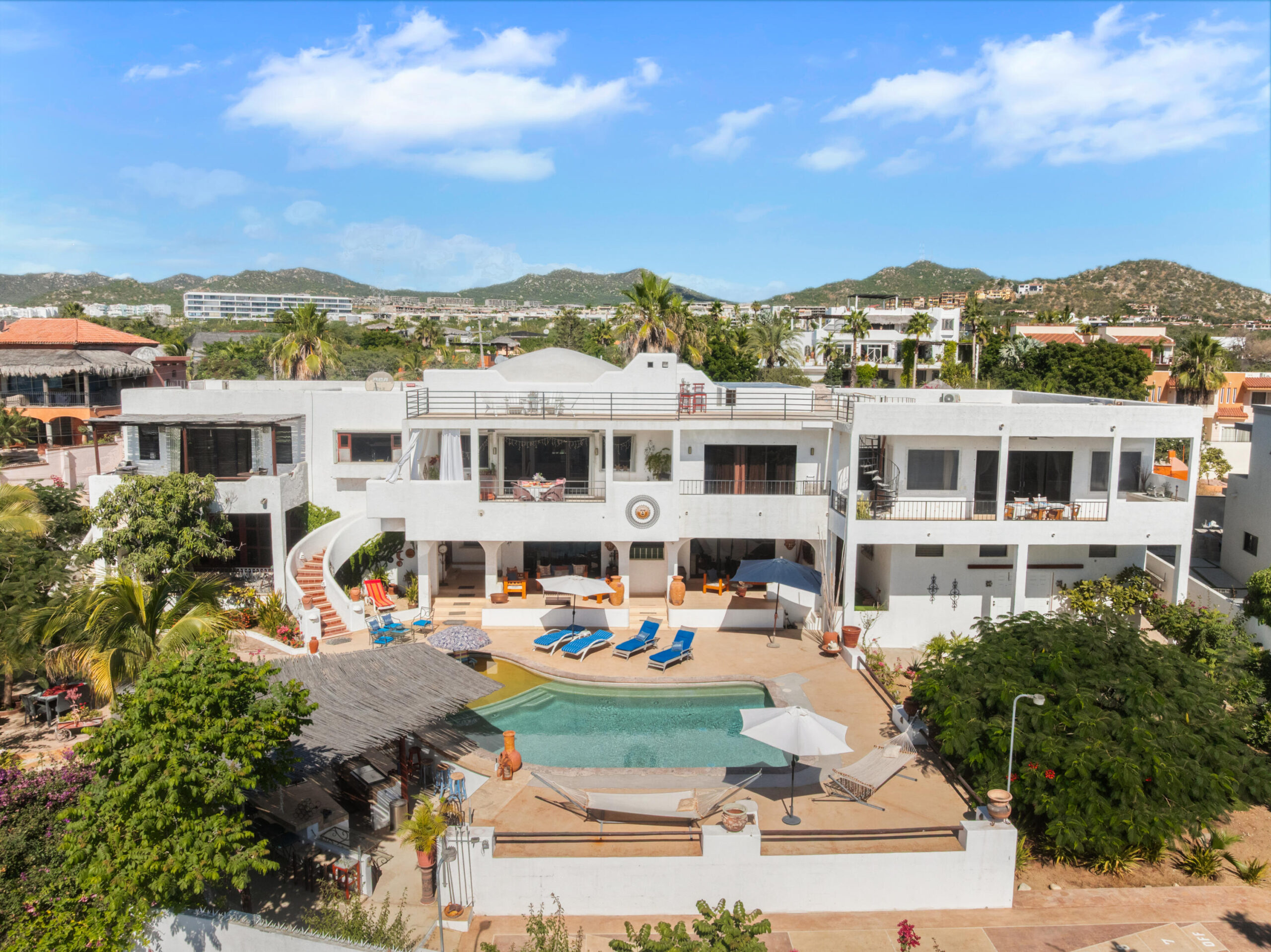 Cabo Luxury Residencial La Jolla Casa Devine is a luxurious, turnkey, fully-furnished, for sale