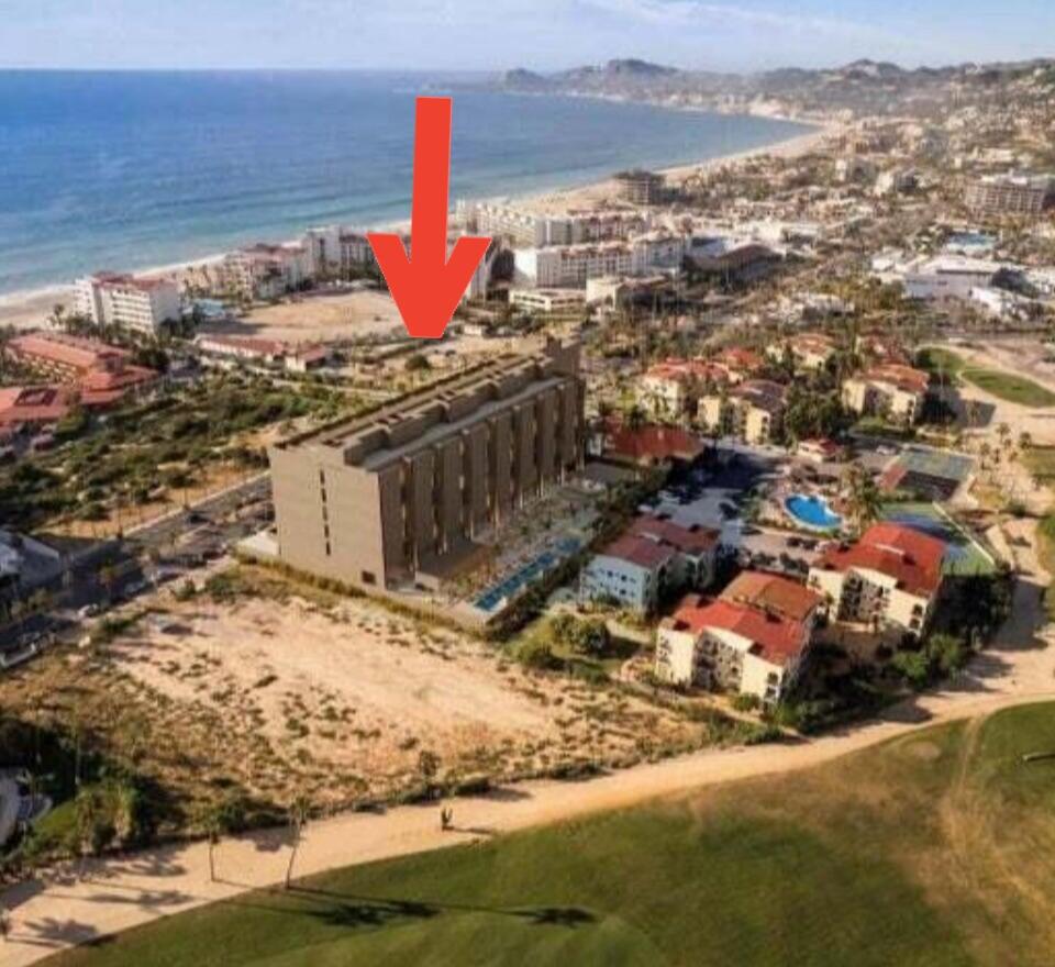 Cabo Luxury Laguna Vista Beautiful two-story condo featuring 2 bedrooms and 2 full bathrooms, ideally located just 10 min walk to the beach and within walking distance to downtown San Jose del Cabo, the Art District, shops and some of the area's best restaurants. This fully furnished condo is move-in ready and offers the perfect combination of comfort, convenience, and coastal living. for sale