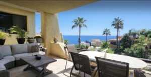 Cabo Luxury Sjd D/Town:General Three-bedroom on the fourth floor. Equipped with appliances and air conditioning, perfect for investment or to live, it is located in the heart of San José del Cabo, you can walk to restaurants, galleries, the beach, shops, not to mention that it is right next to Centenario Avenue which allows easy access to the transpeninsular highway, to the Roas to Puerto los Cabos and Cabo del Este. The building has underground parking, elevator and a rooftop with a beautiful – Misiones 6201, Cabo Corridor, Cabo Corridor, BS
