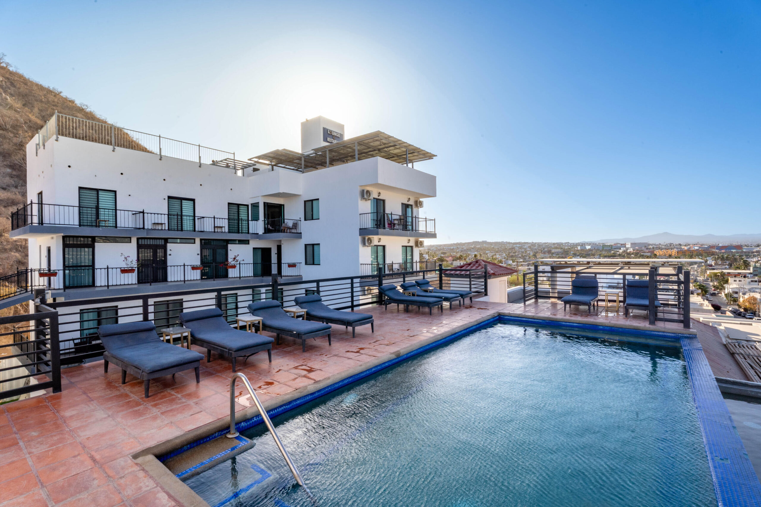 Cabo Luxury General Modern Condo in Morgan Residences - Great for Airbnb!This fully furnished two-bedroom condo is located just minutes from the Marina, Medano Beach, and downtown Cabo. Part of Morgan Residences, a boutique development, it offers excellent amenities: two rooftop pools (one infinity), gym, spa, Sky Bar, concierge service, and one on-site restaurants.Its flexible layout allows for lockoff use, making it a perfect Airbnb investment or personal getaway. Already listed and generating income, it's a turnkey opportunity in a prime location. for sale