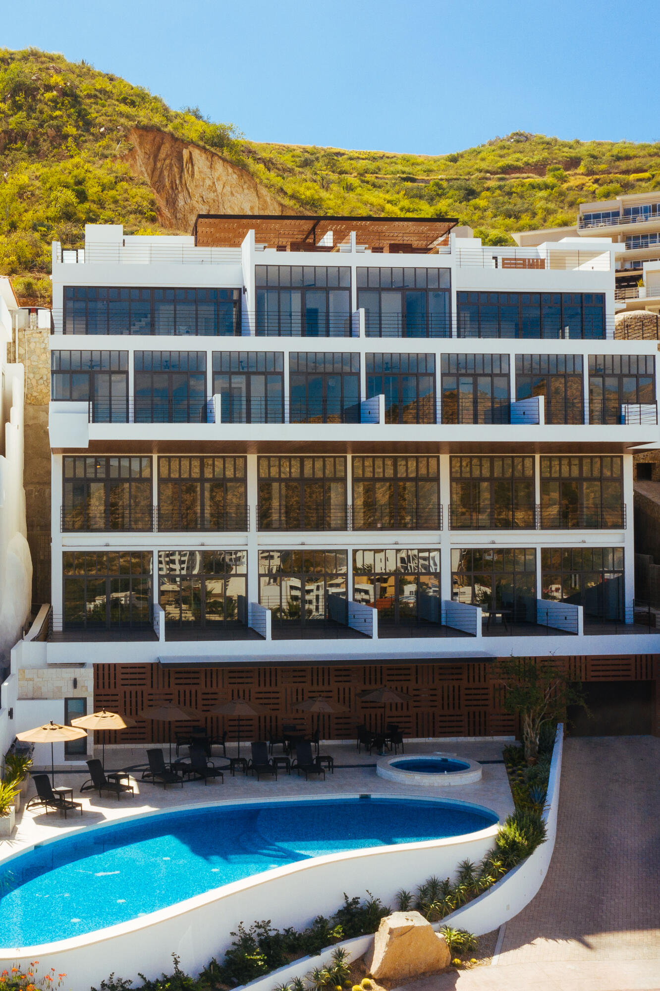 Cabo Luxury The Five THE FIVE is a unique development, ready to move in, turn-key Condos, at walking distance to downtown in the world famous gated community EL PEDREGAL in Cabo San Lucas. Modern and quality construction.This condo fully furnished, ready to move in, features 2 bedrooms, 2 full bathrooms, 1 half bathroom, amazing for sale