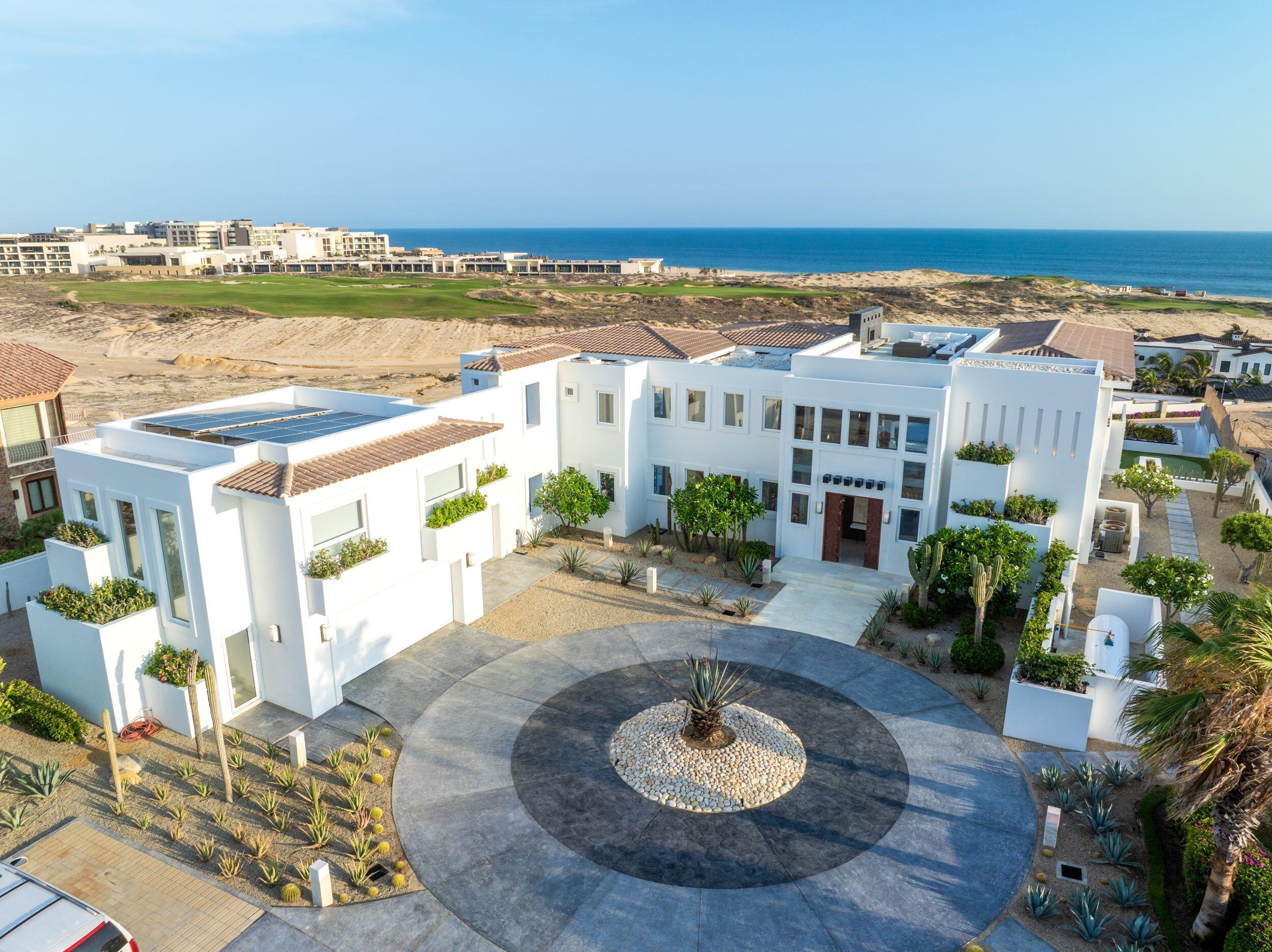 Cabo Luxury Pedregal Csl Perched high above the Pacific on the iconic cliffs of Pedregal, Casa Q is a rare opportunity to own one of Los Cabos' most spectacular for sale