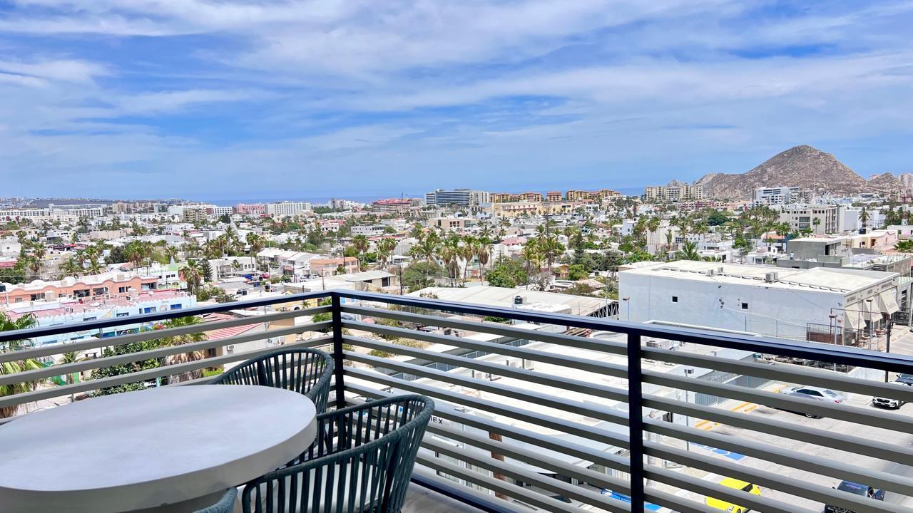 Cabo Luxury Laguna Vista Beautiful two-story condo featuring 2 bedrooms and 2 full bathrooms, ideally located just 10 min walk to the beach and within walking distance to downtown San Jose del Cabo, the Art District, shops and some of the area's best restaurants. This fully furnished condo is move-in ready and offers the perfect combination of comfort, convenience, and coastal living. for sale