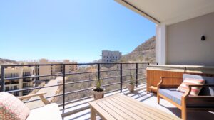 Cabo Luxury Kaikoura KAIKOURABoutique CONDOS Designed for Lifestyle & Rental Income Located in the rapidly growing community of El Tezal in Cabo San Lucas, KAIKOURA is a private collection of only six exclusive residences designed for buyers seeking a modern second home with strong vacation rental potential. Unlike many developments currently offered in pre-construction, KAIKOURA is a completed residential project, offering buyers the confidence of acquiring a tangible property ready for delivery, furnishing, and immediate operation. Final finishing touches underway. With Spacious three-bedroom layouts, contemporary architecture, rooftop amenities, pool, lounge areas, and high-end finishes, KAIKOURA delivers a boutique ownership experience in one of Cabo's most dynamic real estate markets. – Privada del Agua, Cabo San Lucas, BS