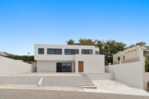 Cabo Luxury Rancho Par-El Cielito Hot sale! Priced to sell Modern Tuscan Townhome in El CielitoLocated atop Rancho Paraíso, this beautiful 3 bedroom, 3 bathroom corner unit offers privacy, and tranquility. Enjoy stunning ocean – Sierra Dorada, Cabo Corridor, BS