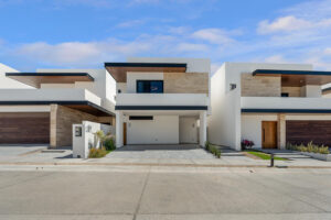 Cabo Luxury Rancho Par-El Cielito Hot sale! Priced to sell Modern Tuscan Townhome in El CielitoLocated atop Rancho Paraíso, this beautiful 3 bedroom, 3 bathroom corner unit offers privacy, and tranquility. Enjoy stunning ocean – Solara Del Mar 3 Br Villa, Cabo Corridor, BS
