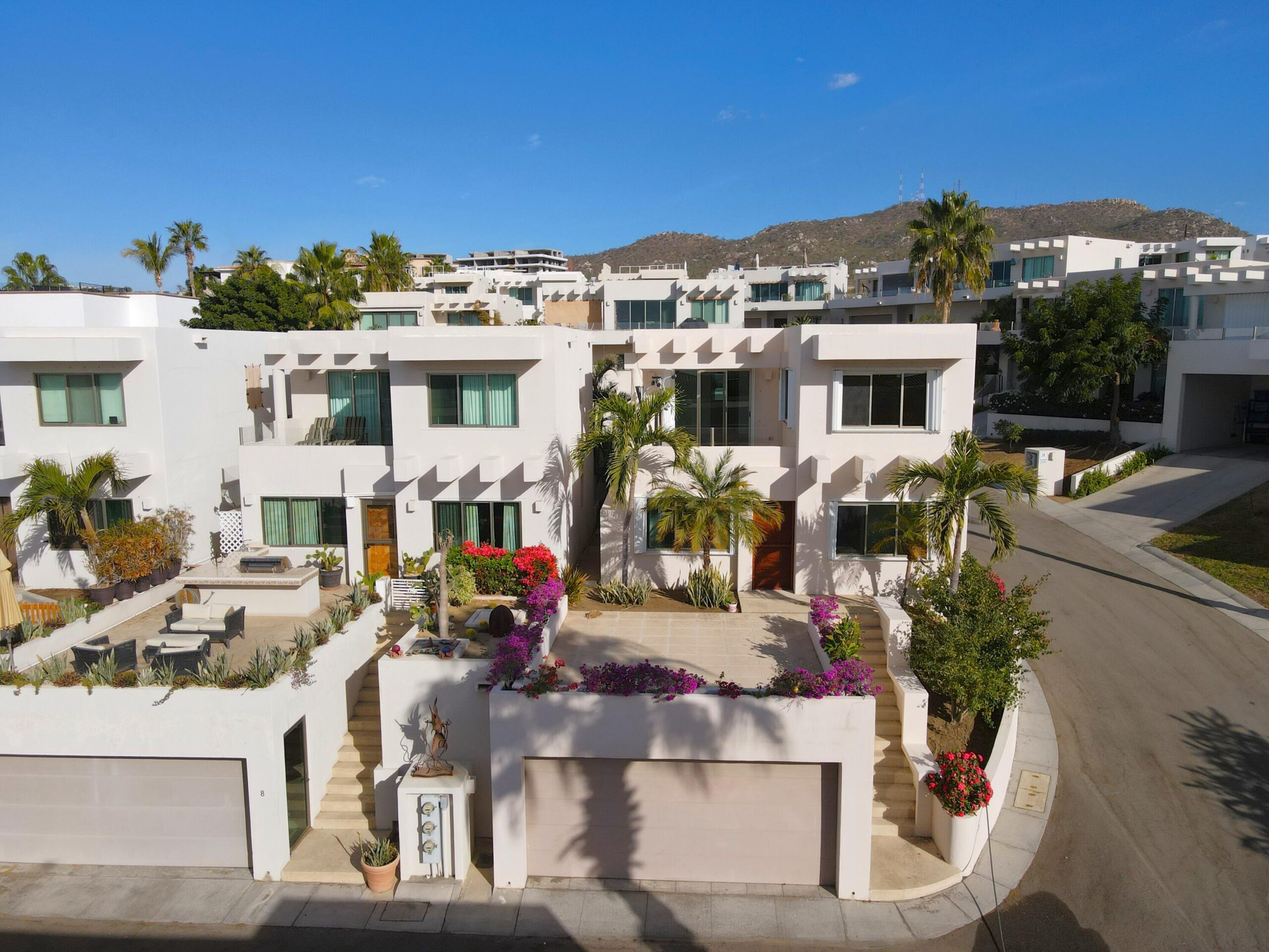 Cabo Luxury Vistana Spacious, clean, and comfortable home located in Vistana Del Cabo community. This well designed property features 3 bedrooms and 2 bathrooms on the main floor, offering privacy and convenience for everyday living.The second level offers a bright open-concept layout that seamlessly connects the living room, family (day) room, dining area, kitchen, and a full bathroom perfect for entertaining or relaxing with family.Enjoy access to a rooftop terrace with stunning 360 degree for sale