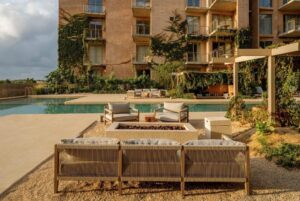 Cabo Luxury Las Arenas 🌵Las Arenas Los Cabos - Ready to Deliver Fully completed boutique project of 94 units with only 19 remaining. Prime location: 7 minutes to Downtown Cabo San Lucas and 5 minutes walk to iconic Medano Beach. Available 1, 2 & 3 bedroom, designed with style, comfort, and functional layouts🪴 2 bedrooms condo ! 💵 DIRECT FINANCING - with 50%. up to 3 – Calle Acceso al RIU, Cabo Corridor, BS
