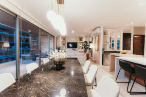 Cabo Luxury Vista Vela Iii This 2-bedroom condo offers a functional layout with well-designed interiors, located in one of the fastest-growing areas of Cabo San Lucas. The unit is delivered fully furnished, turnkey, and includes appliances, making it ready for immediate use or rental.Amenities:5 swimming poolsFully equipped fitness centerSpa with saunaClubhousePadel courtKids' playroomLandscaped gardens and green areasFire pit and outdoor social areas24/7 gated securityControlled accessIdeal as an investment property or full-time residence in Cabo San Lucas. – VISTAVELA III, Cabo Corridor, Cabo Corridor, BS