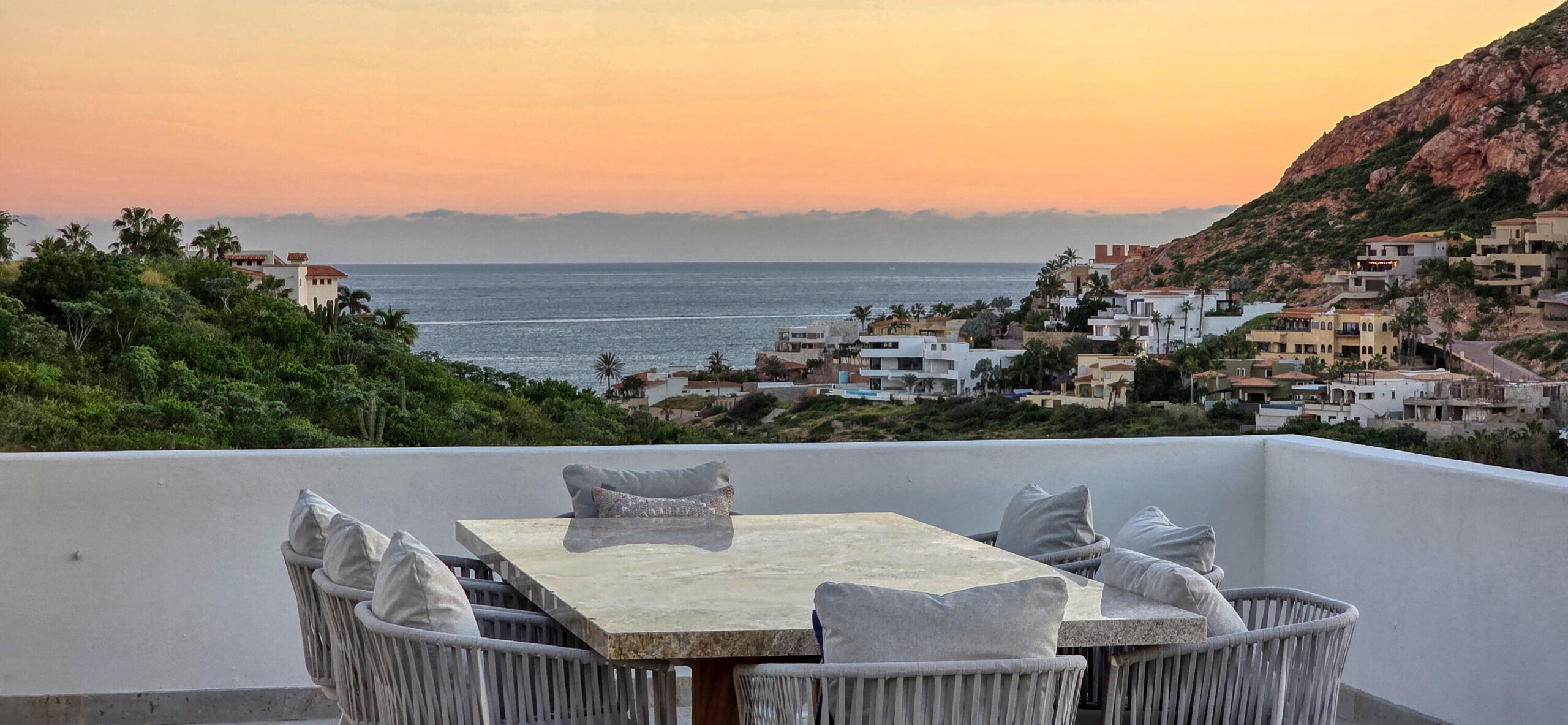 Cabo Luxury Santa Carmela Luxury turnkey estate located in the prestigious gated community of Santa Carmela. Beautiful protected ocean – Lot #13 Rtno. Sta Clara, Cabo Corridor, BS